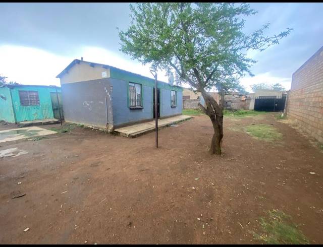 2 BEDROOM HOUSE FOR SALE IN PALM RIDGE EXT 2